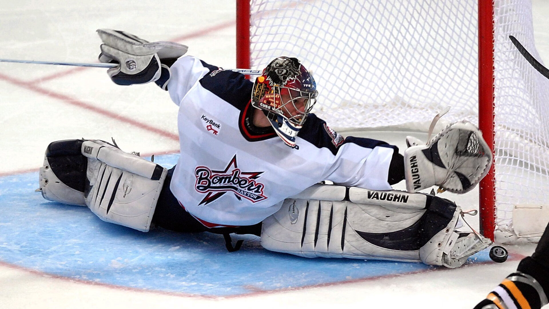 开云平台-【压力下的表现】年轻队员在关键时刻勇敢出击，面对压力的积极态度